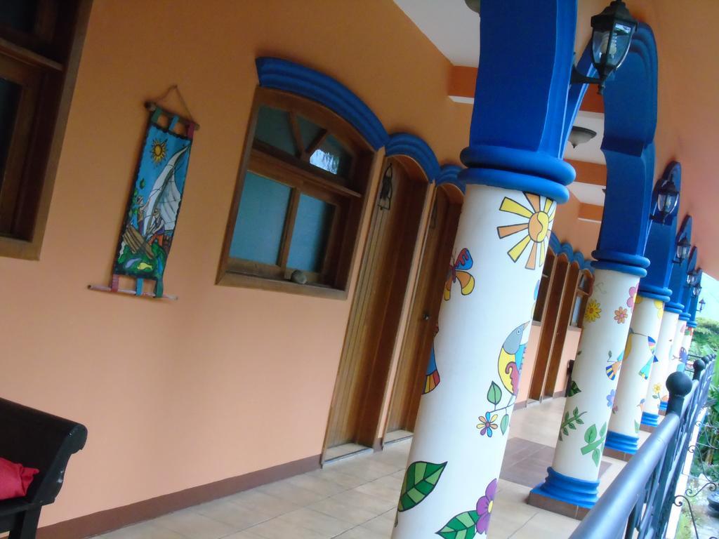 Hostal Casa Vieja Chiquimula 외부 사진